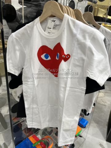 プレイ コムデギャルソン 青目の赤ハート 半袖Tシャツ-ユニセックス