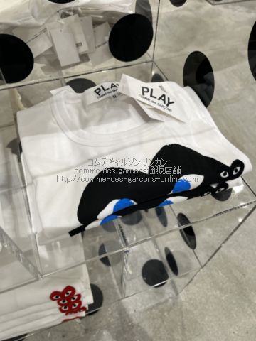 プレイ コムデギャルソン 青目の黒ハート 半袖Tシャツ-ユニセックス