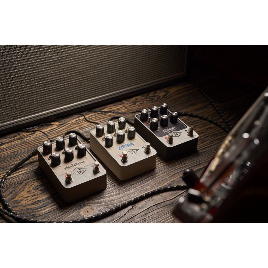 UAFX Starlight Echo Station Pedal
