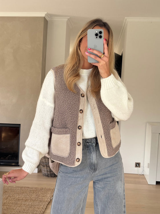 Taupe Ghislain Sleeveless Cardigan – Easy Clothes North America