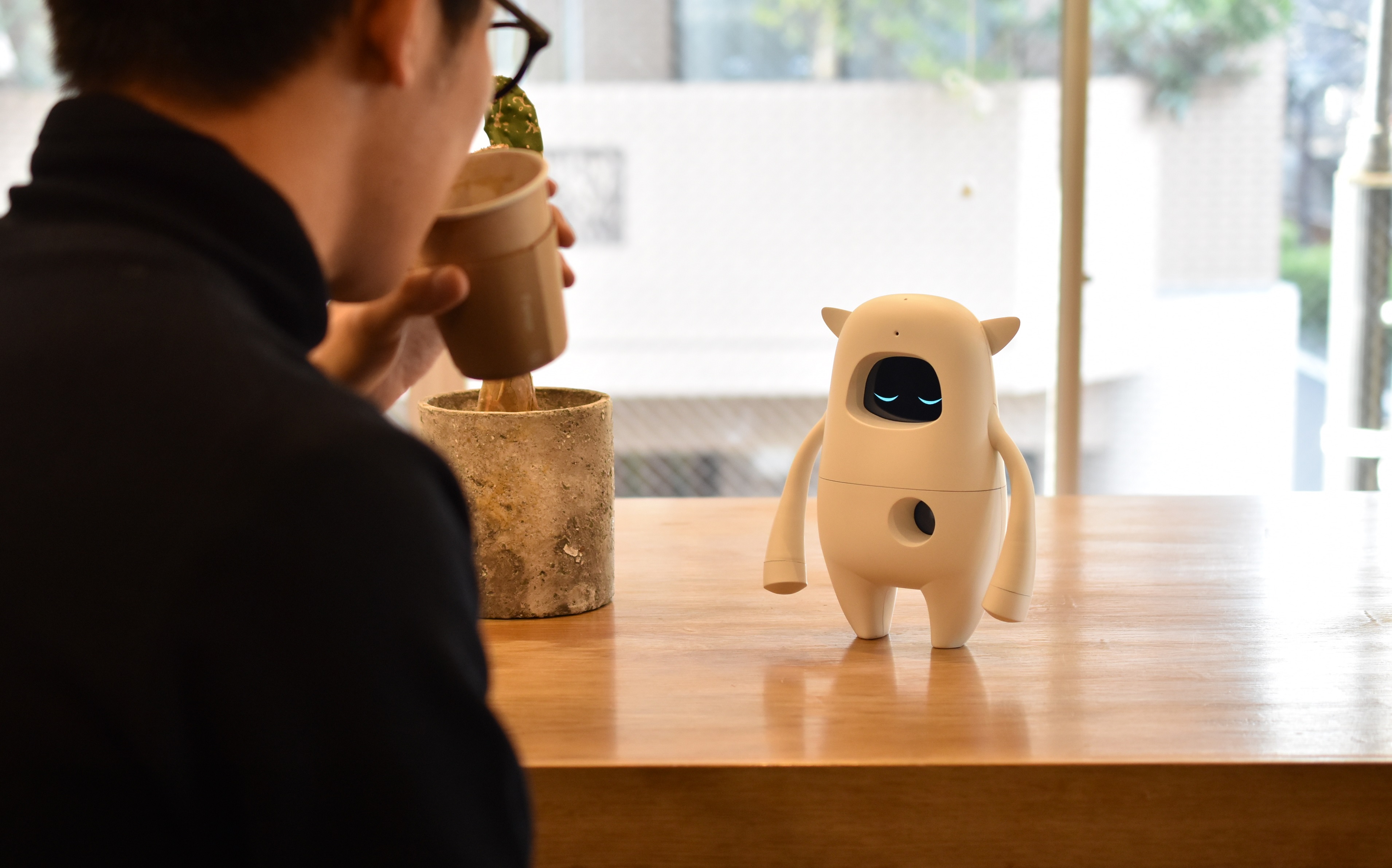 英語学習AIロボット「Musio X」と一緒に、NHK出版の英語コンテンツを