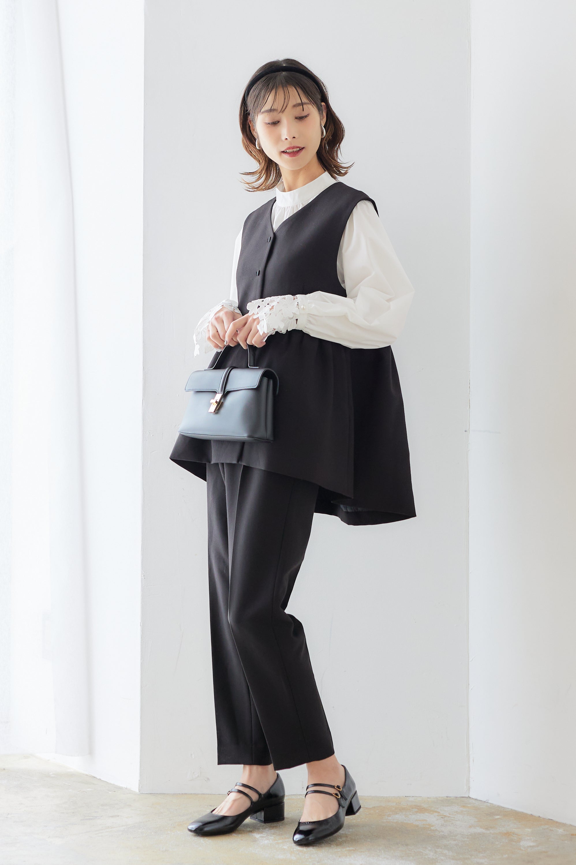 Blossom gilet set-up – ensuite_official