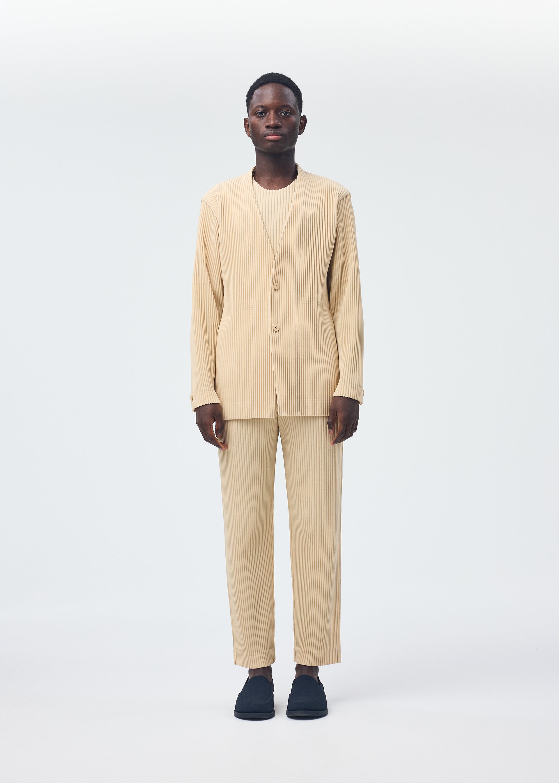 TAILORED PLEATS 2 – ISSEY MIYAKE EU