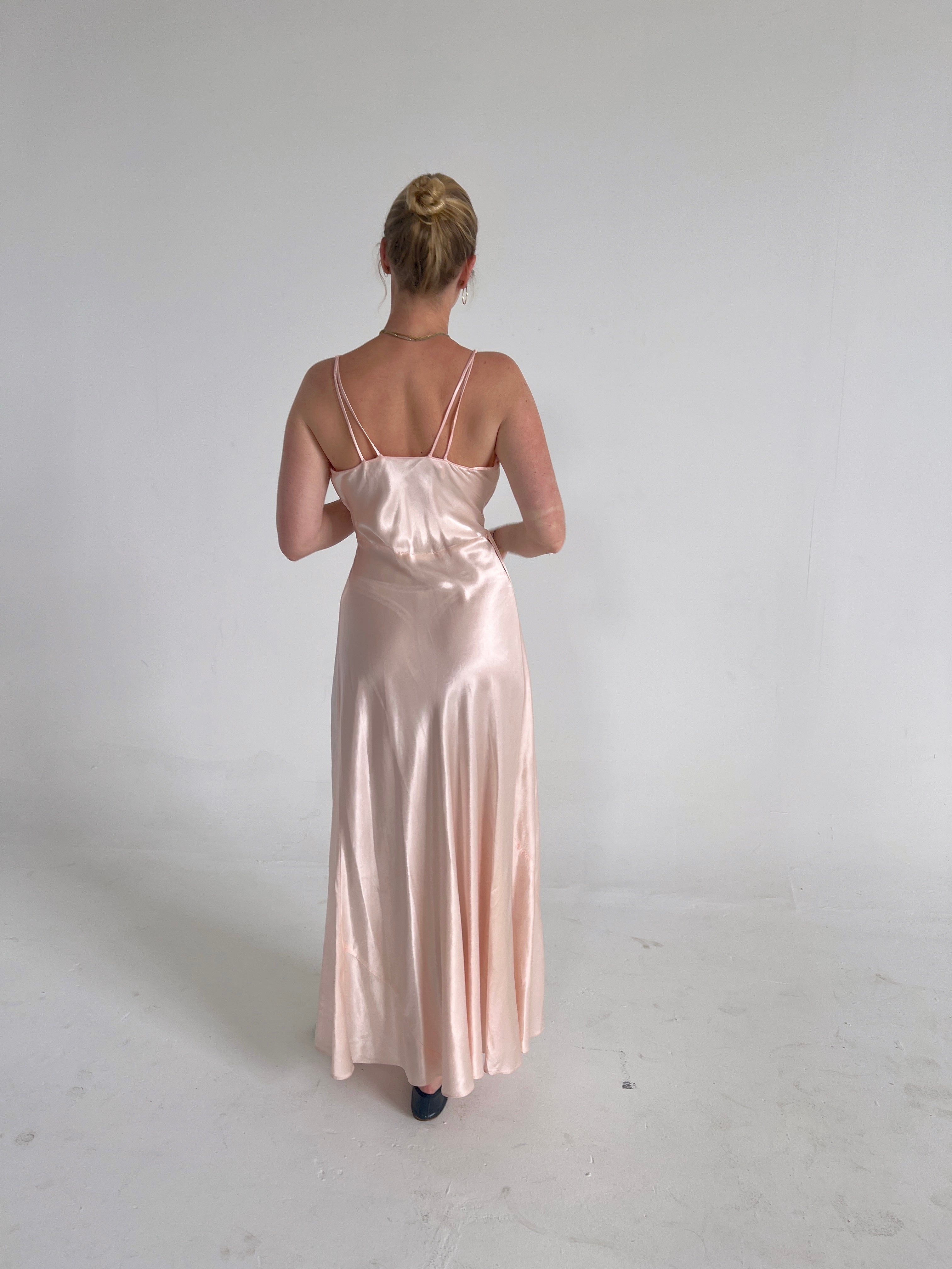 1940's Pink Satin Slip – Eveliina Vintage